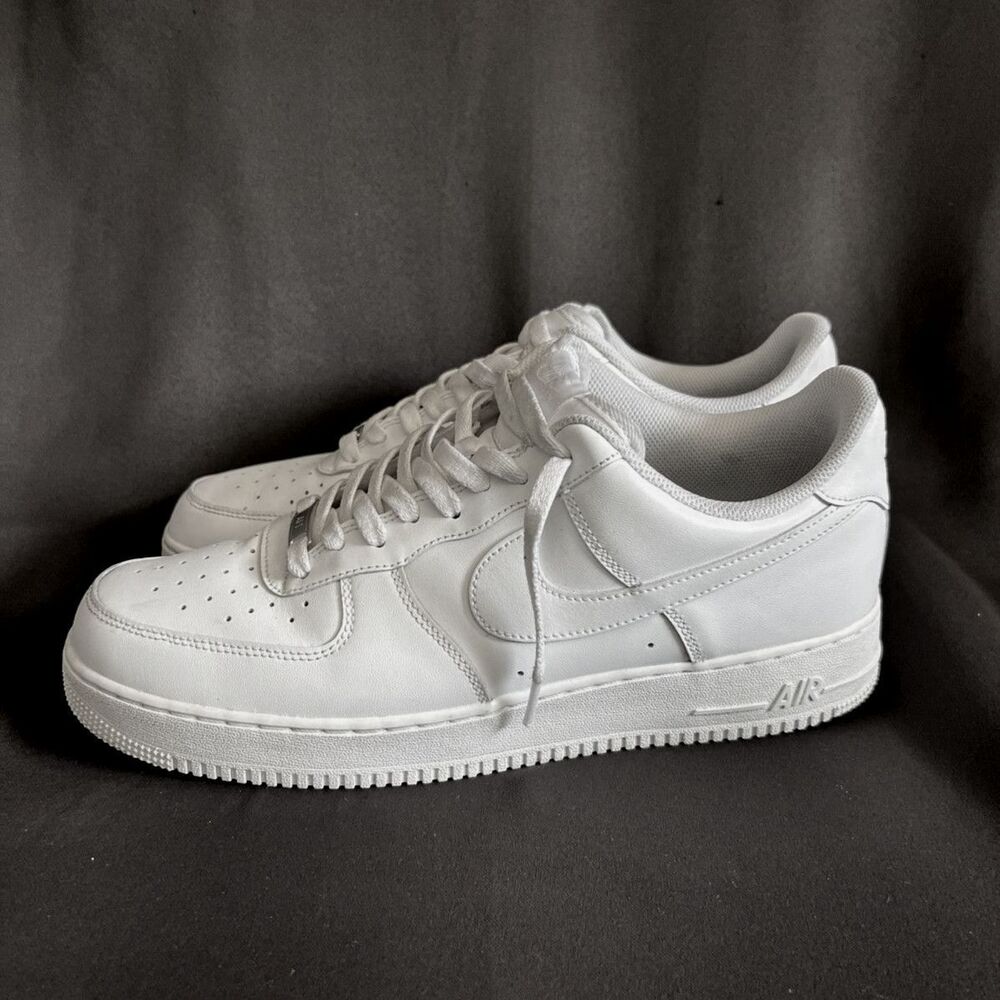 Nike Air Force 1 '07 Low Mens Size 13 Triple White Athletic Shoes Sneakers EUC